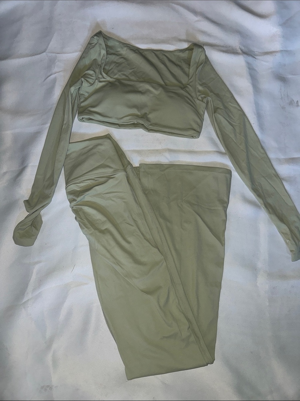 Women’s Olive Green Two-Piece Long Sleeve Crop Top & Pants Set